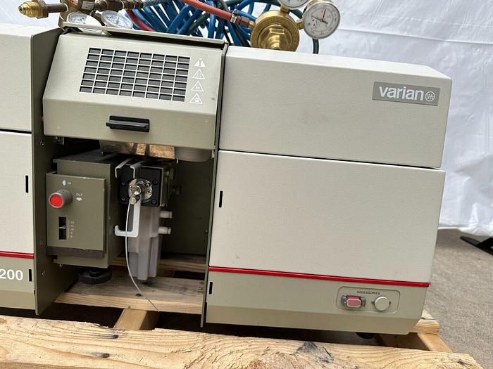 Used VARIAN SPECTRAA-200 Atomic Absorption Spectrophotometer System