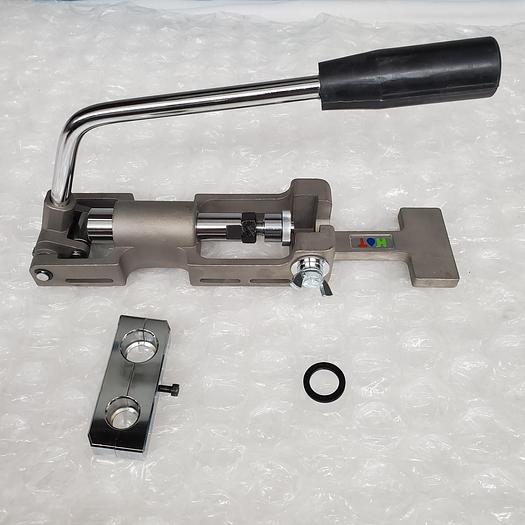 Used HANDLE ADAPTER  TOOL MODEL HOT 18.11.-2