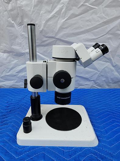 Used WILD HEERBRUGG MICROSCOPE WITH 2 EYEPIECES ESD22