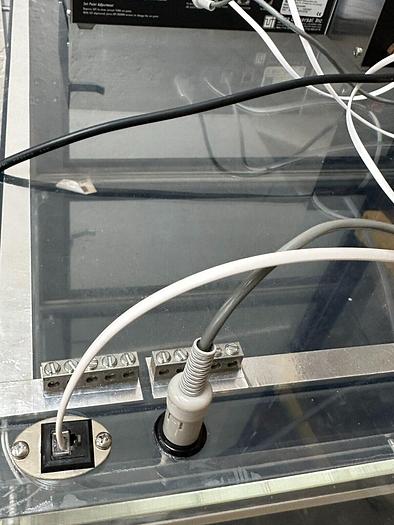 Used TERRA UNIVERSAL WAFER BOX DESICCATOR FOR 200MM WAFERS 9130-25A