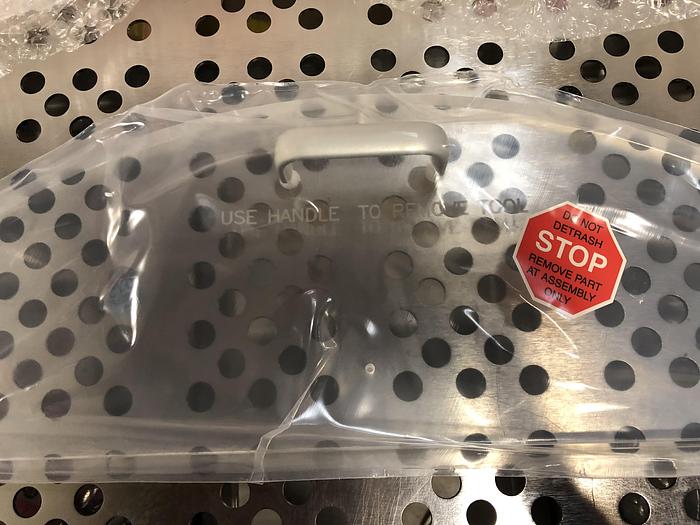 Used APPLIED MATERIALS 408879-PE ZERO POSITION, DUAL BLADE ROBOT WITH HANDLE