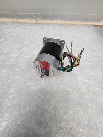 Used VEXTA STEPPING MOTOR PH268L-22B