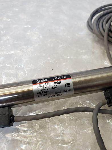 SMC CDJB16-100R-C80L-XB9 WITH D-C80 AUTO SWITCH