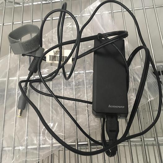 Used AC ADAPTER LENOVO 92P1105 90W