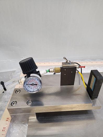 Used HEIDENHAIN HL001 MT12P Pneumatic Gauge