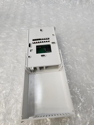 VAISALA HUMIDITY AND TEMPERATRUE TRANSMITTER HMW92