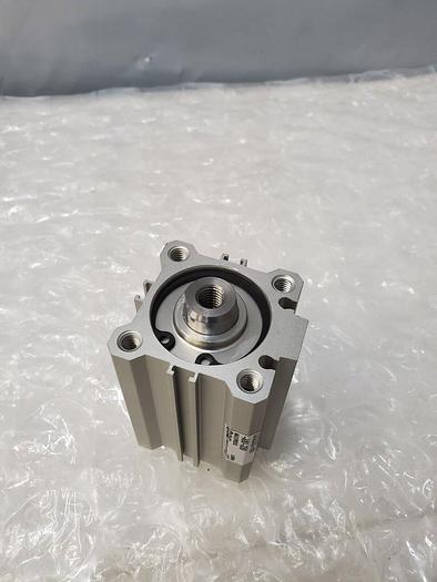 SMC CYLINDER CDQ2A32-35D-A80-XB9