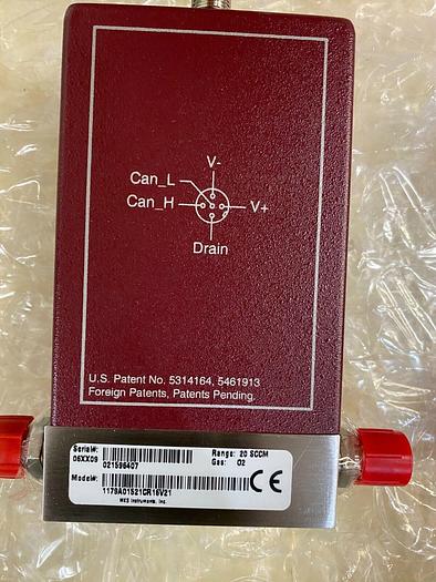 Used MKS MASS FLOW CONTROLLER 1179A01521CR16V21