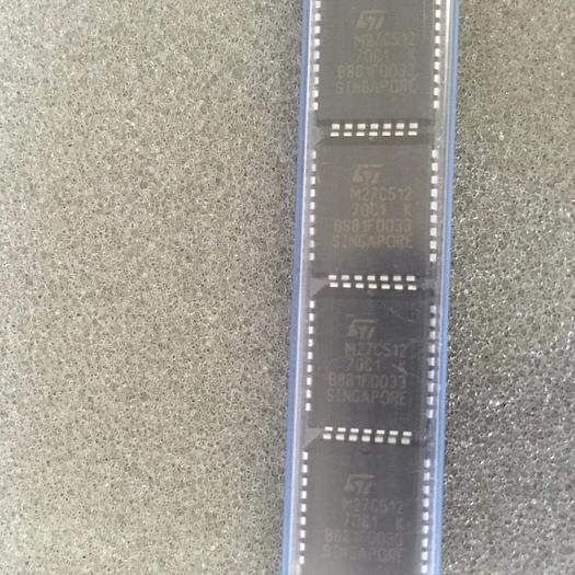 Used ST M27C512 70C1 K