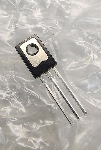 Used TOSHIBA SEMICONDUCTOR AMD, MOUSER ELECTRONICS  17811307