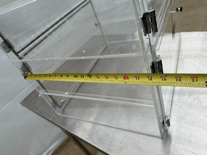 Used LIBERTY INDUSTRIES DESICCATOR 24x 24