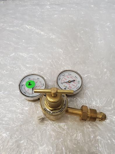 Used HARRIS 301-100 COMPRESSED GAS REGULATOR
