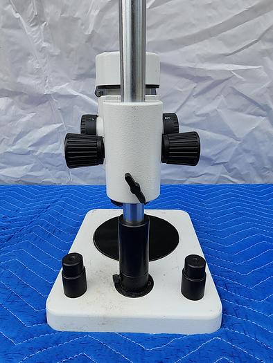 Used WILD HEERBRUGG MICROSCOPE WITH 2 EYEPIECES ESD22