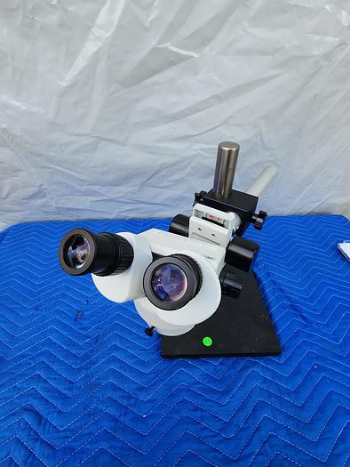 Used STEREOZOOM BINOCULAR MICROSCOPE sz501101