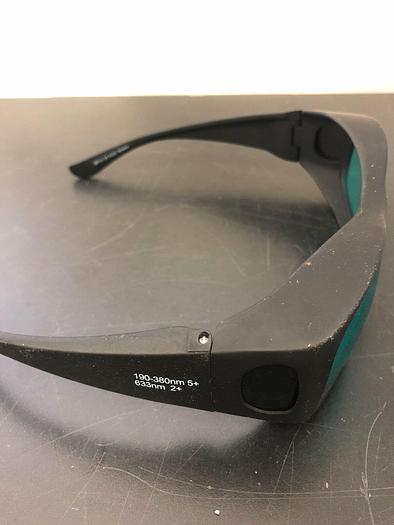 Used 190-380nm 5+ 633mm 2+laser protective goggles