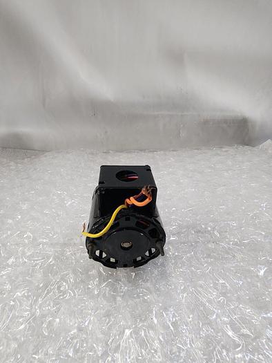 Used MAGNETEK 37E 77945R JB2R037N# MOTOR