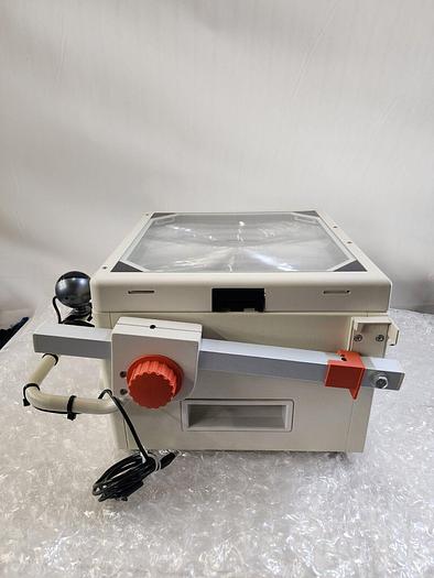 Used 3M 1608 OVERHEAD PROJECTOR