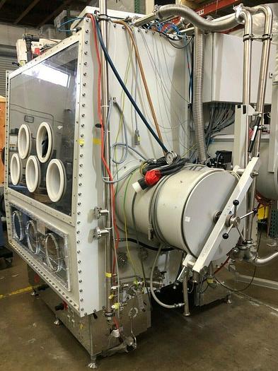 Used MBRAUN GLOVE BOX