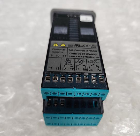 Used CAL CONTROLS 9500p TEMPERATURE CONTROLLER