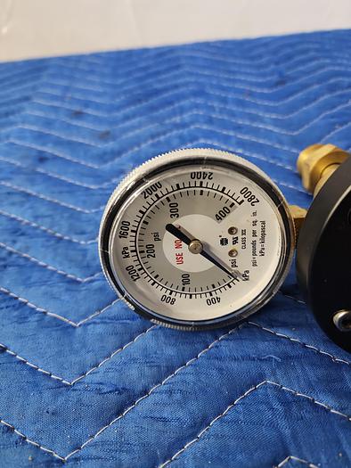 Used VICTOR ELC4-325-580R HEAVY DUTY INERT GAS LIQUID CYLINDER REGULATOR