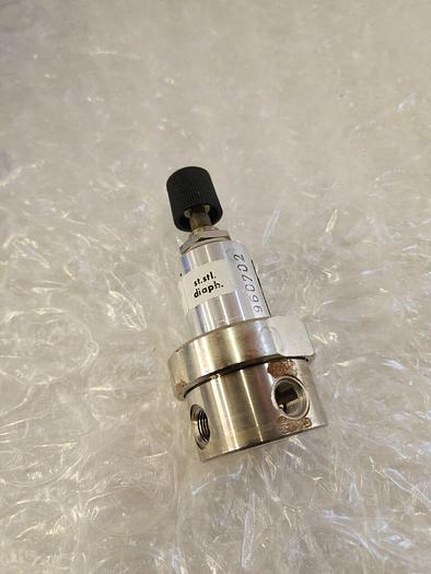 Used PORTER INSTRUMENT COMPANY 8286 PRESSURE REGULATOR
