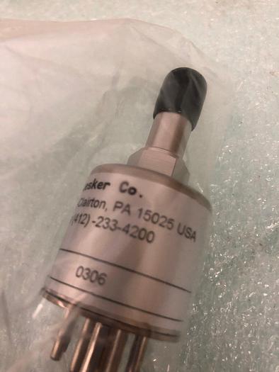 Used KURT J LESKER KJL-6000 gauge