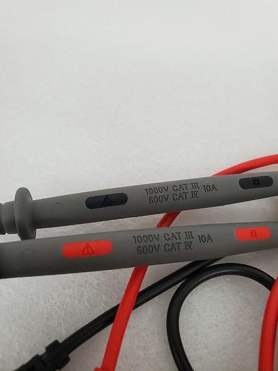Used FLUKE 1000V CAT 600V CAT
