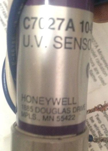 Ultraviolet flame detector