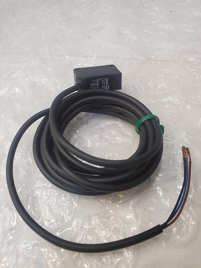 Used XTRAK 220V STANDARD #008-000073 PHOTOMICROSENSOR