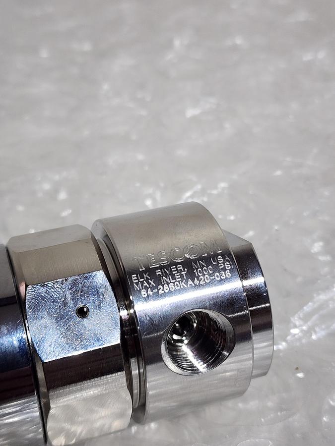 Used TESCOM PRESSURE REGULATOR 64-2860KA420-036
