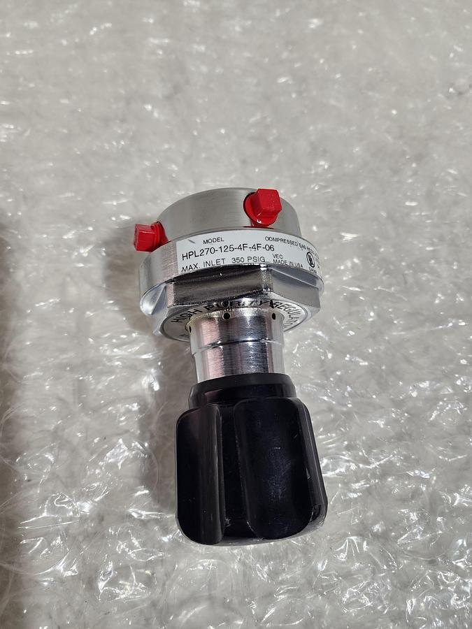 Used VICTOR SPECIALTY PRODUCTS DIVISON GAS REGULATOR HPL270-125-4F4F-06