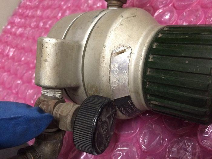 Used AIR PRODUCTS 02-100 PRESSURE REGULATOR