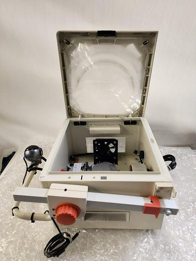 Used 3M 1608 OVERHEAD PROJECTOR