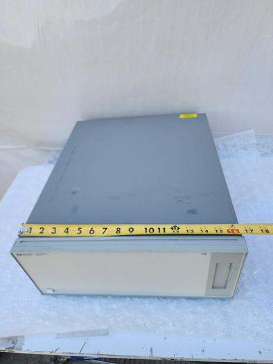 Used HEWLETT PACKARD HP 75000 SERIES B MODEL E1300A