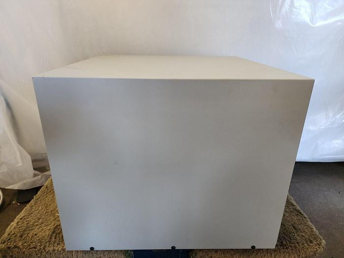 Used CTI CRYOGENICS 8200 COMPRESSOR