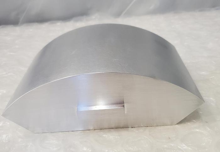 Used APPLIED MATERIALS ALUMINUM FILLER BLOCK BASE 20-00-07285-001/2