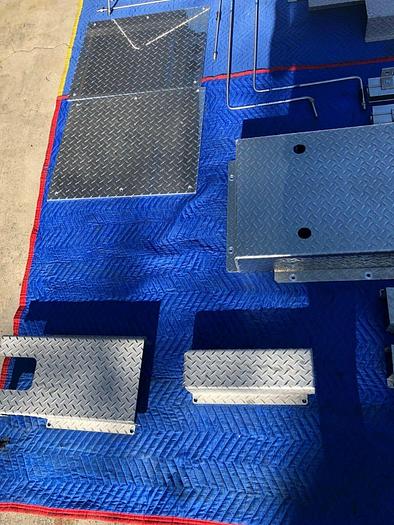 Used DIAMOND PLATE WITH U STRUT