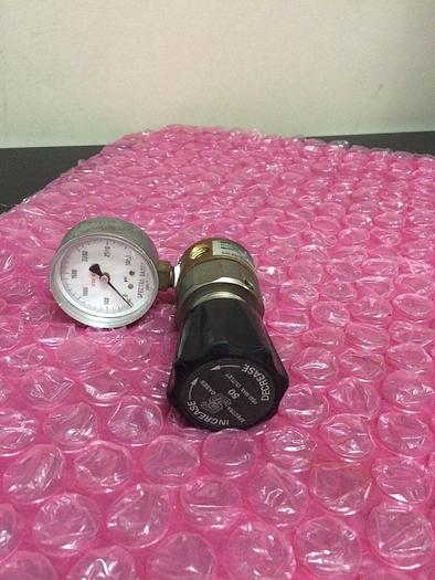 Used SPECTRA GASES 7130-50-580 GAS REGULATOR