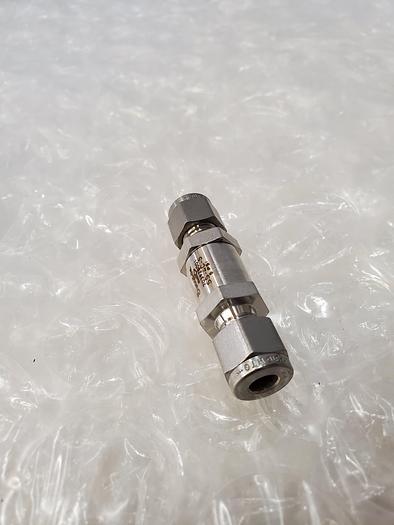 Used SWAGELOK SS-4C-5 STAINLESS STEEL POPPET CHECK VALVE