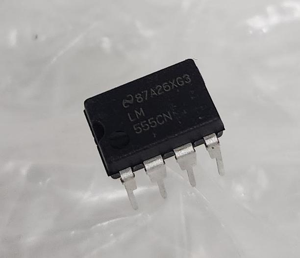 Used TEXAS INSTRUMENTS LM555CNNS,NOPB-ND IC OSO SINGLE TIMER 100KHZ 8-DIP