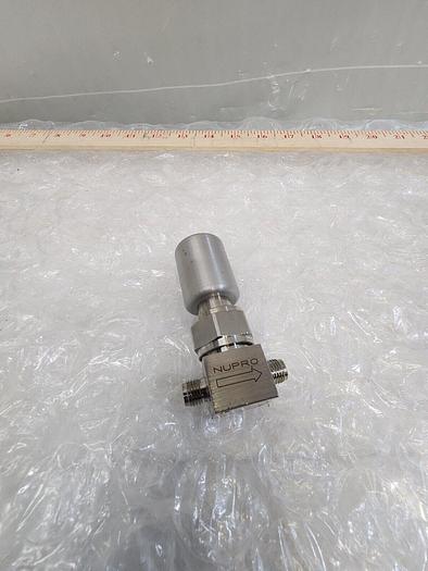 Used SWAGELOK SS-BNS4-C Bellows Sealed Valve