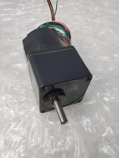 VEXTA STEPPING MOTOR PH544TG07-NB