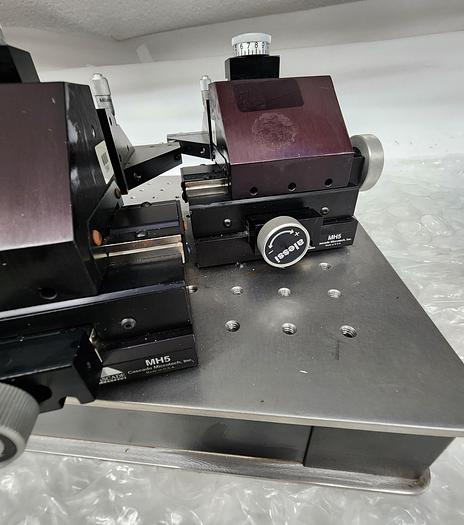 Used THORLABS B1224FE XYZ MOVEMENT & ALESSI MH5 & NEWPORT 436 SERIES BREADBOARD