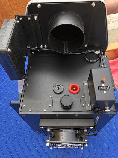 Used BISCUIT MODEL BT2A1 PN O28448 QUINTEL LAMP HOUSING 