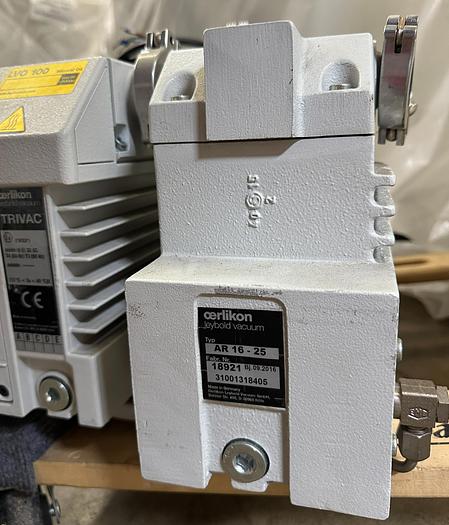 Refurbished LEYBOLD D16B  VACUUM PUMP WITH EXHAUST OIL SEPARATOR AR 16-25