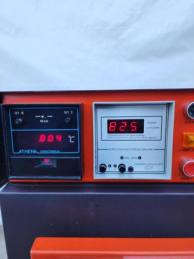 Used YES OVEN YES-33 HMDS VAPOR PRIME OVEN