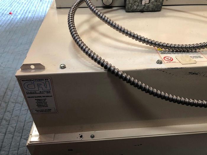 Used CLEANROOM FILTER CRI 12254 SN 0124535. SAM24 MICROSOUND CRF LOW WATT