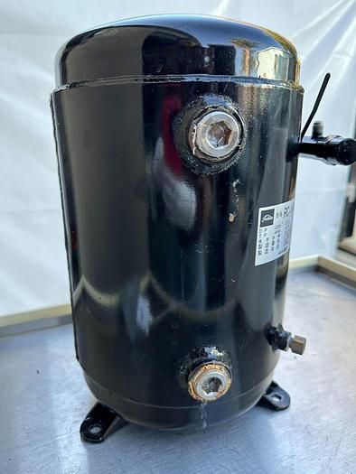Used TOSHIBA RC-11D COMPRESSOR