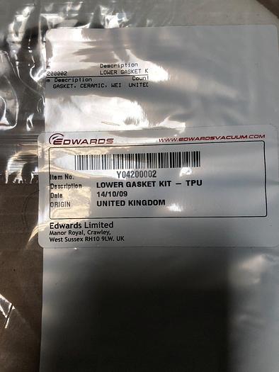 Used EDWARDS Y04200002 LOWER GASKET KIT