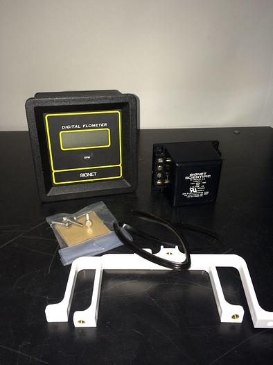 "BRAND NEW, NEVER USED" - SIGNET P-57740-1 DIGITAL "FLOMETER" FLOW METER